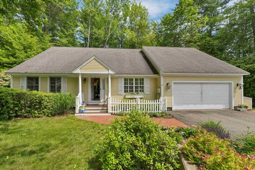 10 Cedar Dr, Wolfeboro, NH, 03894-4066 | Card Image