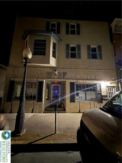 3-40 Market St, Bangor, PA, 18013-1965 | Card Image