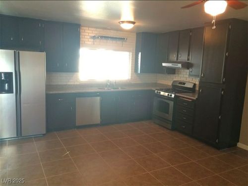 4120 E Boston Ave, Las Vegas, NV, 89104-5206 | Card Image