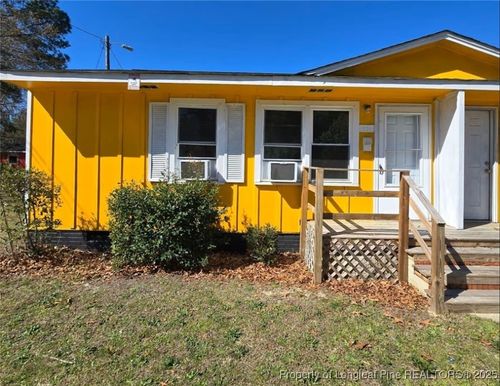 206 S Fifth St, Spring Lake, NC, 28390-3506 | Card Image