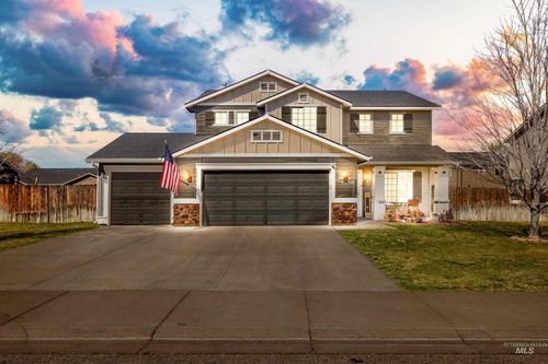 700 Sw Panner St, Mountain Home, ID, 83647-6463 | Card Image