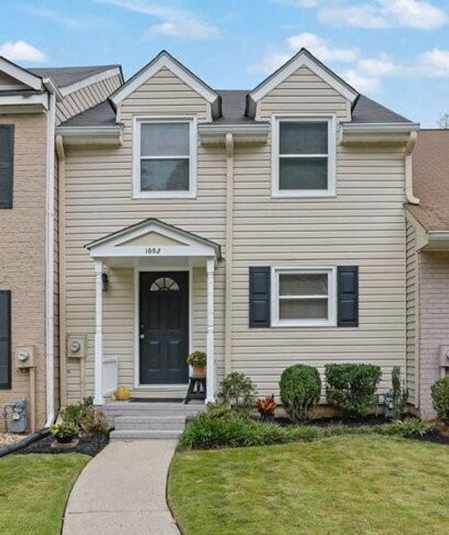 1003 Afton Way Se, Smyrna, GA, 30080-2636 | Card Image