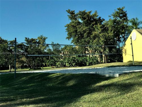 10204-651 Lyons Rd, Coconut Creek, FL, 33063-6717 | Card Image