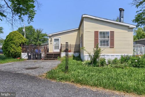 320 Caravan Ct, MIDDLETOWN, PA, 17057-2814 | Card Image
