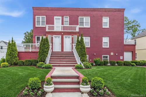 325 Park Ave, Long Beach, NY, 11561-3638 | Card Image