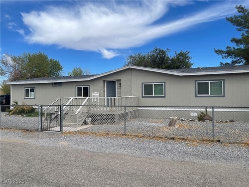 300 Copper Flats Dr, Pahrump, NV, 89048-9177 | Card Image