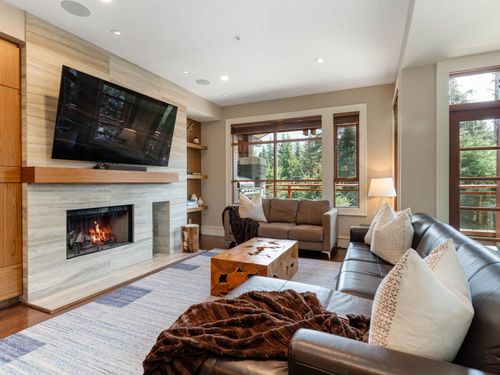 1-7124 Nancy Greene Dr, Whistler, BC, V8E0W9 | Card Image