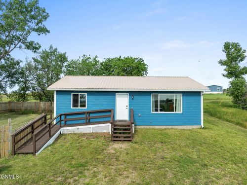 10 2nd St Nw, New Town, ND, 58763-8001 | Card Image