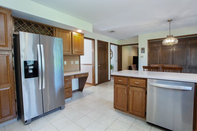 Large open kitchen. | Image 4