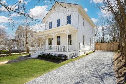 66 Chestnut St, Rhinebeck, NY, 12572-1515 | Card Image