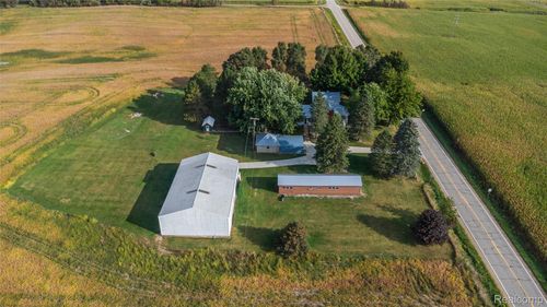 7570 Fostoria Rd, Mayville, MI, 48744-9572 | Card Image