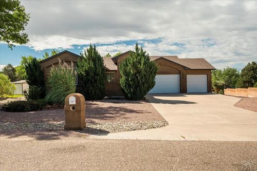 210 W Venturi Dr, Pueblo West, CO, 81007-3608 | Card Image