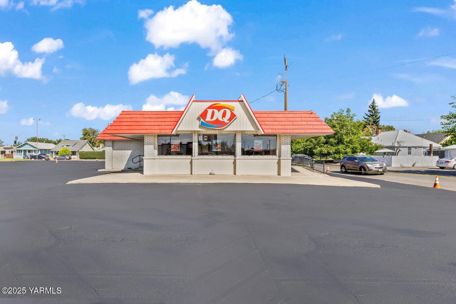 401 W 1St Ave, Toppenish, WA 98948
