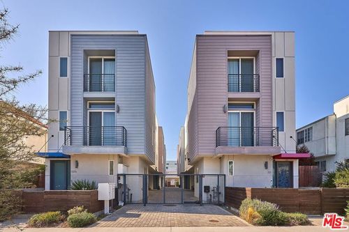 319 S Serrano Ave, Los Angeles, CA, 90020-3602 | Card Image