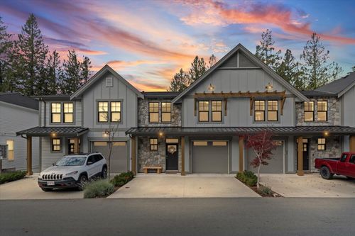 22-47203 Vista Pl, Chilliwack, BC, V2R6E2 | Card Image