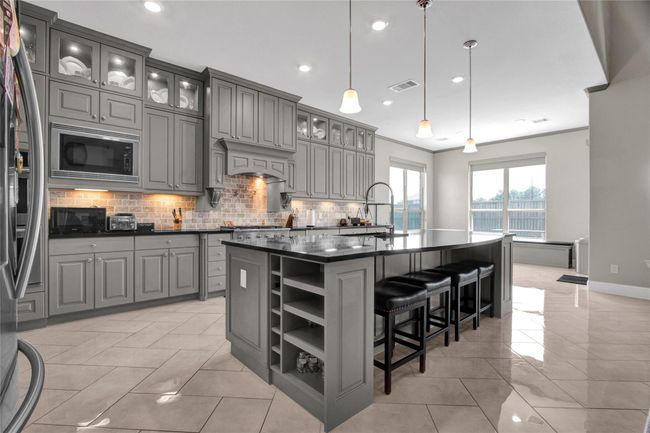 16503 Preston Falls Dr, House other with 5 bedrooms, 5 bathrooms and 4 parking in Cypress TX | Image 5