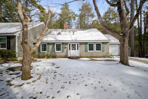 12 Laurel Cir, Wolfeboro, NH, 03894-4049 | Card Image