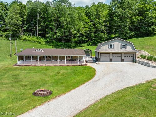 7421 Angel Valley Rd Sw, Stone Creek, OH, 43840-9407 | Card Image