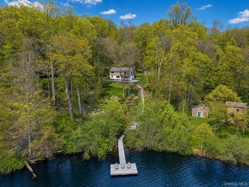 101 Seven Hills Lake Dr, Carmel, NY, 10512-3501 | Card Image
