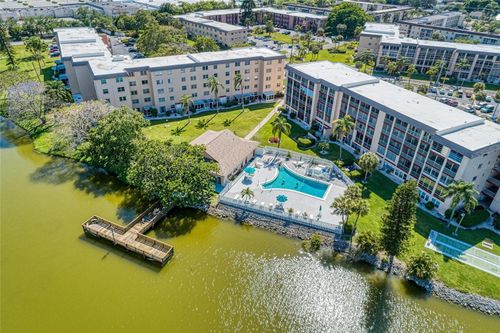 k202-3562 Lake Bayshore Dr, Bradenton, FL, 34205-5155 | Card Image