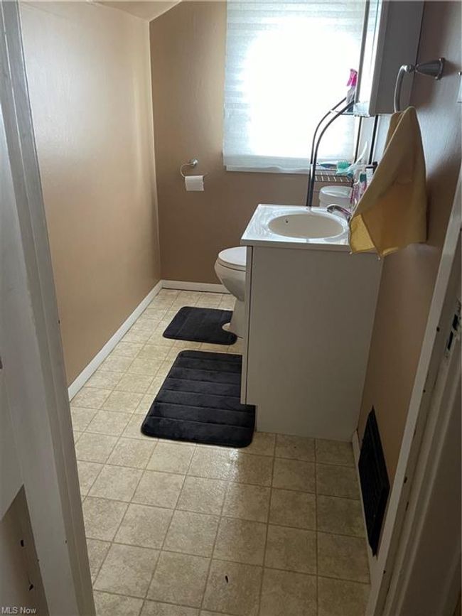 275 Charleston Street, Sold in Cadiz Zoocasa