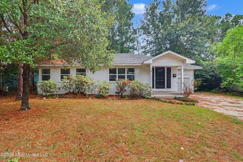 2004 Ridgeway Ln, Hattiesburg, MS, 39401-7457 | Card Image