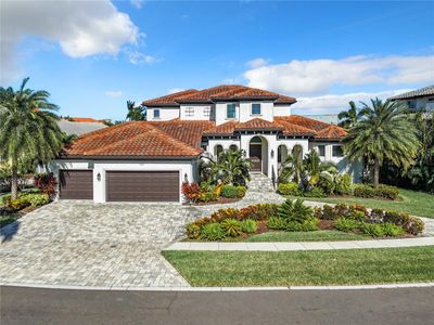 949 Symphony Isles Boulevard, House other with 4 bedrooms, 4 bathrooms and null parking in Apollo Beach FL | Image 1