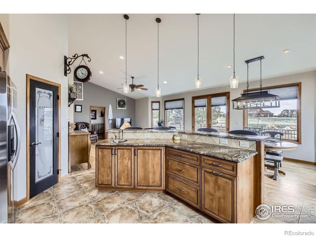 Kitchen w/ Granite Countertops | Image 11