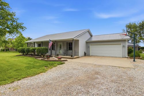 11977 Bulen Pierce Rd, Lockbourne, OH, 43137-9617 | Card Image