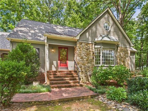 1285 Canterbury Trl, Asheboro, NC, 27205-8861 | Card Image