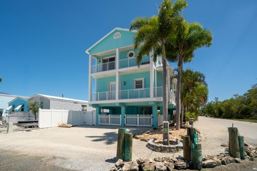 720 Boyd Dr, Key Largo, FL, 33037-2704 | Card Image