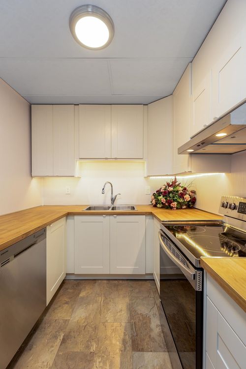 175-8333 Jones Rd, Richmond, BC, V6Y3W9 | Card Image