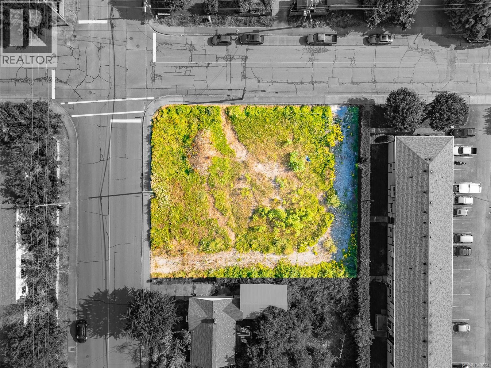 Land in Duncan 4