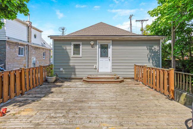 224 Brucedale Ave E, Home with 4 bedrooms, 2 bathrooms and 3 parking in Hamilton ON | Image 27
