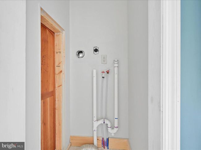 236 N Pine St, Home with 3 bedrooms, 3 bathrooms and null parking in TREMONT PA | Image 16
