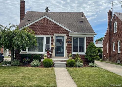 3623 Lincoln St, Dearborn, MI, 48124-3562 | Card Image