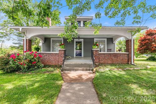 41 Harrison St, Canton, NC, 28716-4106 | Card Image