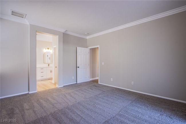8026 Sunset Creek St, House other with 3 bedrooms, 3 bathrooms and null parking in Las Vegas NV | Image 19