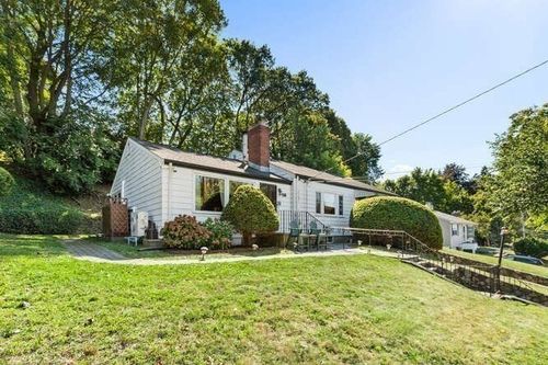 a-318 Austin St, Newton, MA, 02465-2502 | Card Image