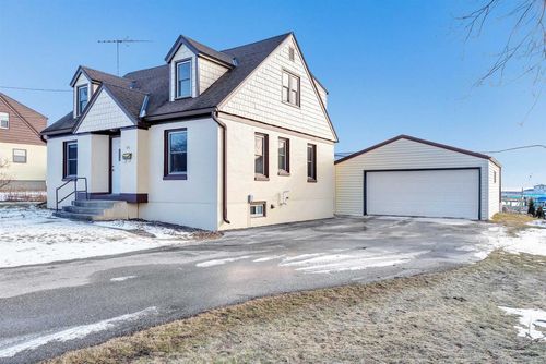 94 E North Water Street, Algoma, WI, 54201 | Card Image