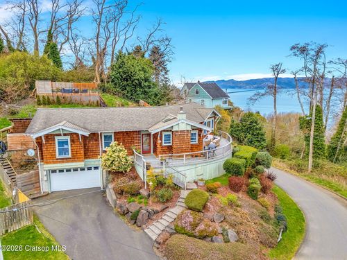 409 2nd St, Astoria, OR, 97103-4401 | Card Image