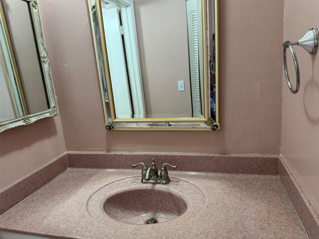 APT-106P - 3774 Inverrary Blvd, Condo with 1 bedrooms, 2 bathrooms and null parking in Lauderhill FL | Image 21