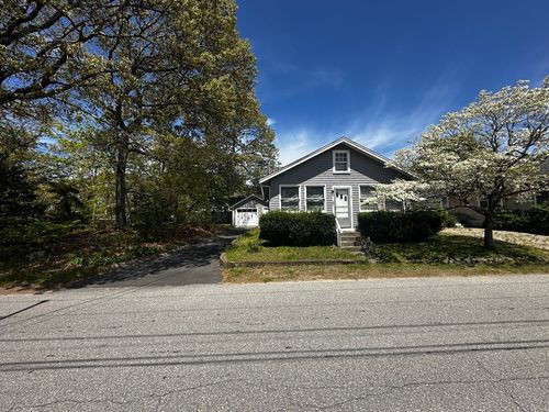 91 Silver Beach Ave, North Falmouth, MA, 02556-2501 | Card Image