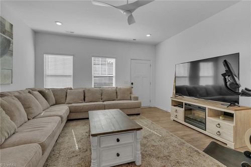 1717 Granby Heights Dr, Winston Salem, NC, 27103-5068 | Card Image