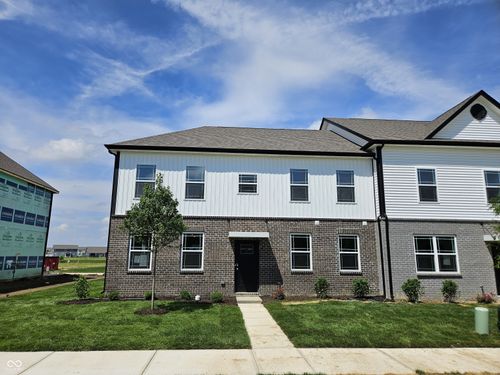 6150 Cascades Dr, Whitestown, IN, 46075-7598 | Card Image