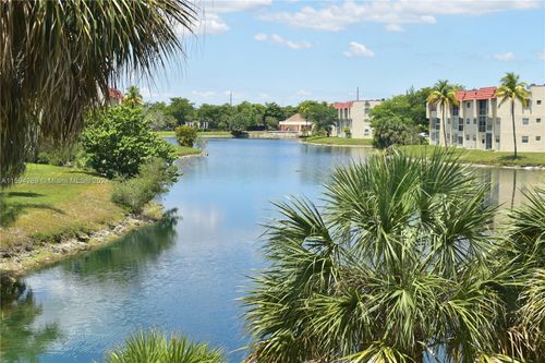 apt-211-3051 Sunrise Lakes Dr, Sunrise, FL, 33322-1747 | Card Image