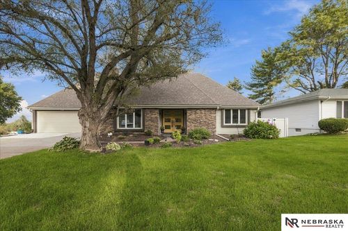 1025 N 145th Cir, Omaha, NE, 68154-1108 | Card Image