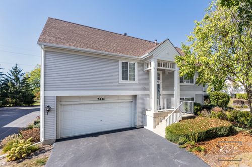 2440 Daybreak Ct, Elgin, IL, 60123-8847 | Card Image