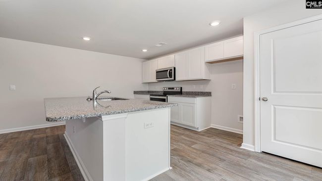 557 Edgetree Dr, House other with 3 bedrooms, 2 bathrooms and null parking in Hopkins SC | Image 5