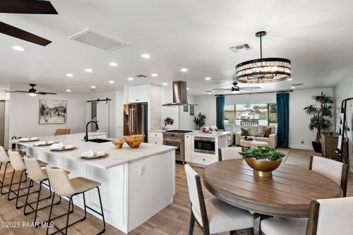 1810 E Auburn Dr, Tempe, AZ, 85283-2215 | Card Image